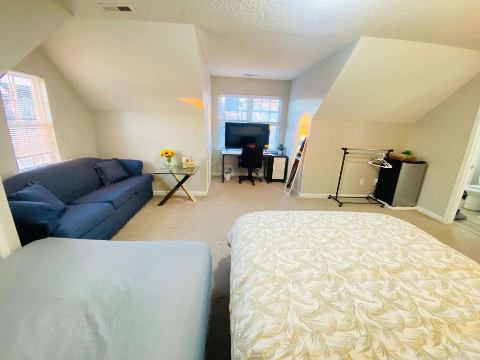 Private Room & Bathroom Close To Downtown Raleigh Extérieur photo